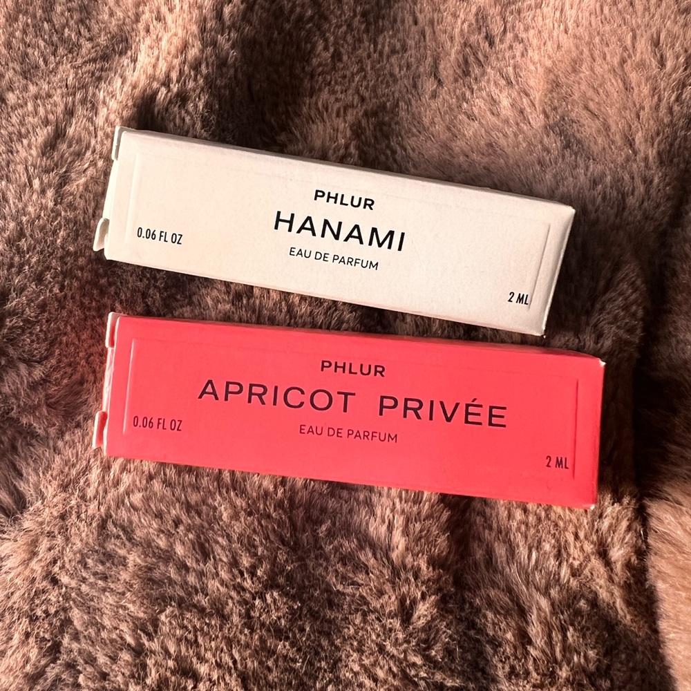 Phlur Hanami and Apricot Privée Perfume Duo